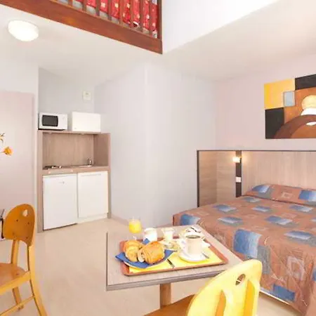 コンフォート スイート リヴ ゴーシュ サントル アパートホテル