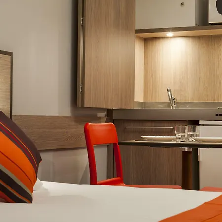 アパートホテル コンフォート スイート リヴ ゴーシュ サントル