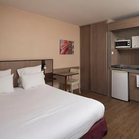 コンフォート スイート リヴ ゴーシュ サントル アパートホテル 3*