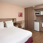 Aparthotel Adagio Access Centre Universite 3*