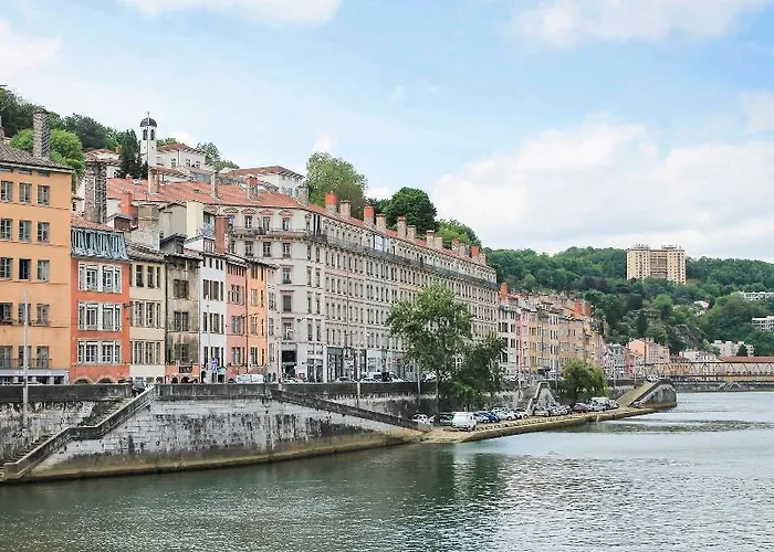 Appart hôtel Comfort Rive Gauche Centre 3*